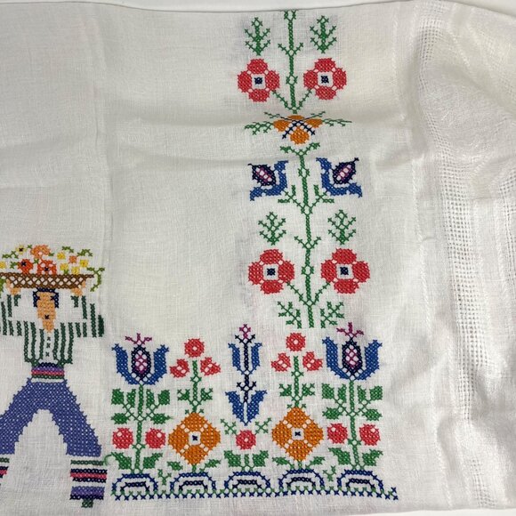 Vintage Folk-Art Cross Stitch Embroidered Linen Tablecloth & Napkins 68" x 50" - Picture 12 of 16